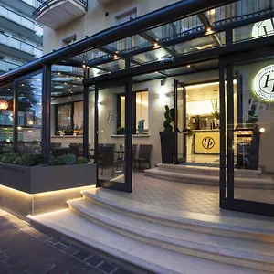 Hotel Philadelphia, Cattolica